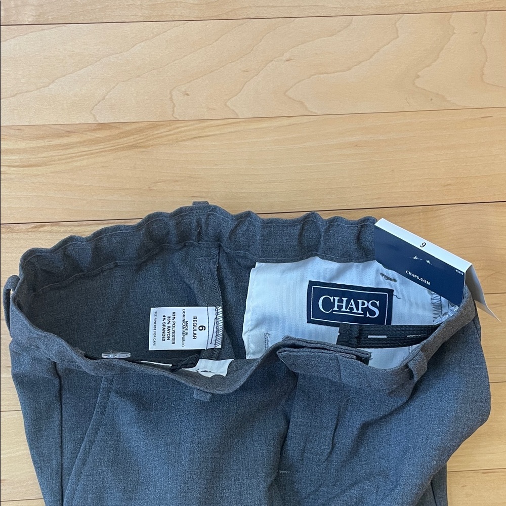 Boys (size 6) Classic Dress Pants in Charcoal Gray - Picture 5 of 6